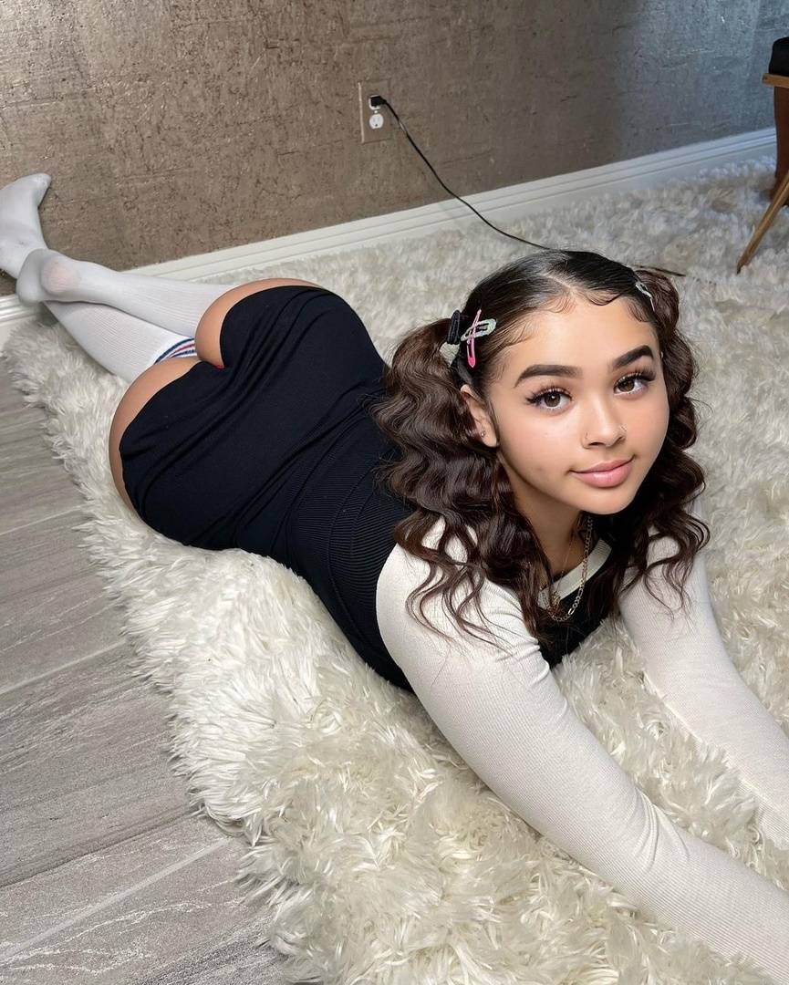 Kapalı Halkalı Escort